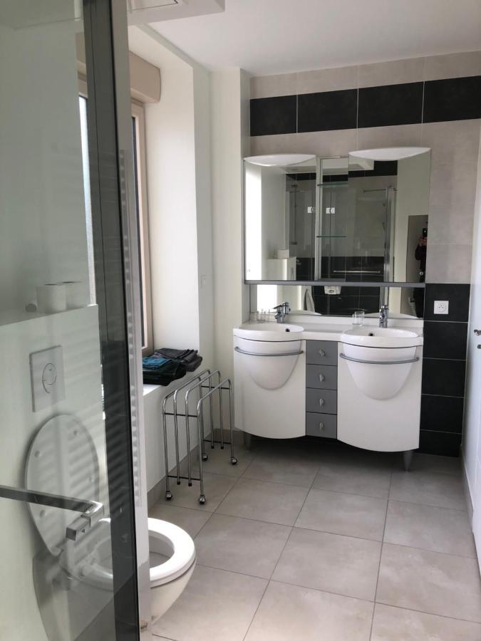 Residence Merlin Appartement Arthur Saint-Malon-sur-Mel Екстер'єр фото
