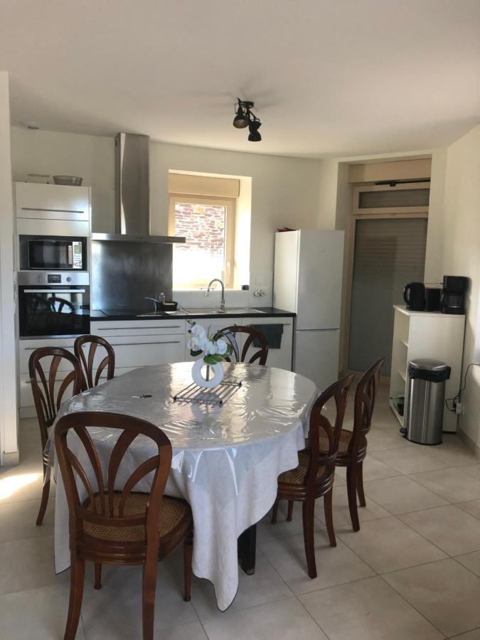 Residence Merlin Appartement Arthur Saint-Malon-sur-Mel Екстер'єр фото