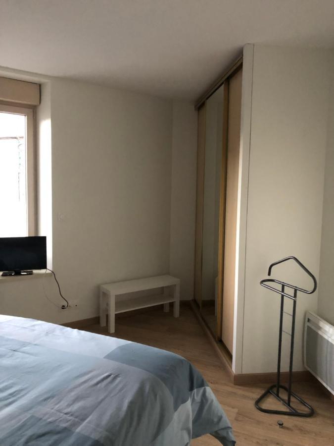 Residence Merlin Appartement Arthur Saint-Malon-sur-Mel Екстер'єр фото